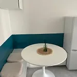 Διαμέρισμα Petit Deux Pieces Avec Piscine Vallauris