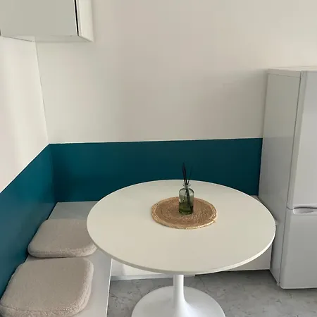 Apartamento Petit Deux Pieces Avec Piscine Vallauris