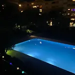 Petit Deux Pieces Avec Piscine * فالوريس