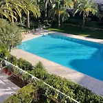 Petit Deux Pieces Avec Piscine * فالوريس