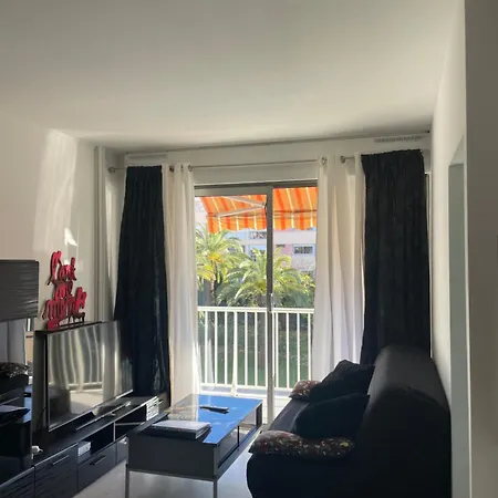 Petit Deux Pieces Avec Piscine فالوريس