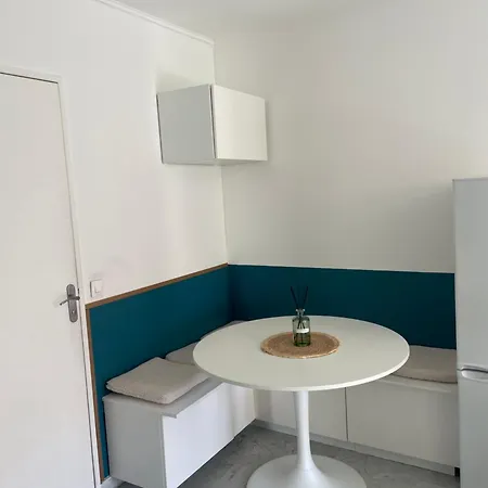 Petit Deux Pieces Avec Piscine Apartamento *