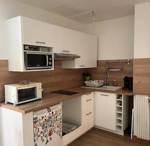 Apartament Petit Deux Pieces Avec Piscine